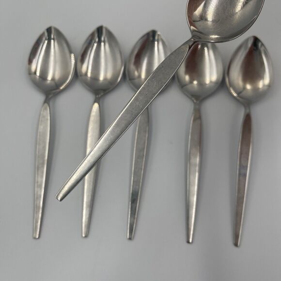 6 Oneida Community SATINIQUE Older Style Stainless Oval SOUP SPOONS Vtg Flatware - Picture 1 of 5